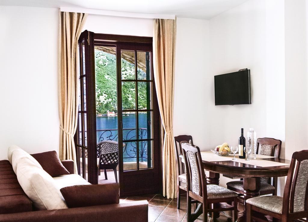 Apartments Boka Vista Каменари Экстерьер фото